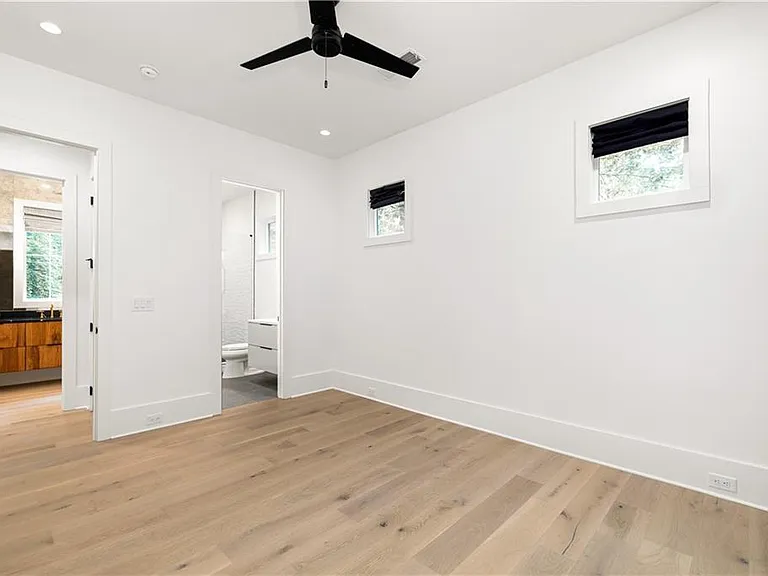 2742 Winding Ln NE — Photo 23