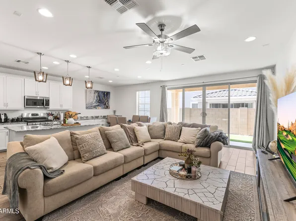 654 S BEEBE Street, Gilbert, AZ 85296