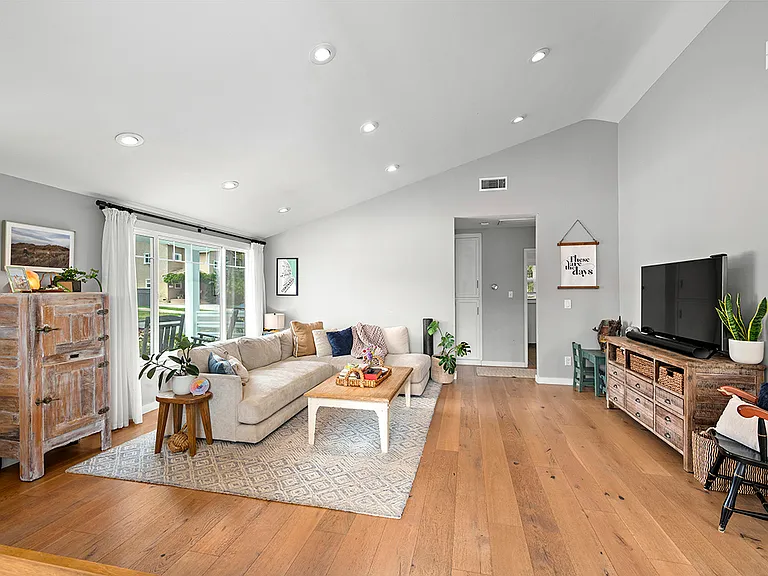 3802 Jennings St — Photo 11