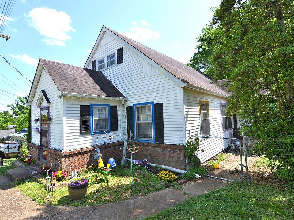 329 W Washington St, Pulaski, TN 38478 MLS 2518171 Zillow