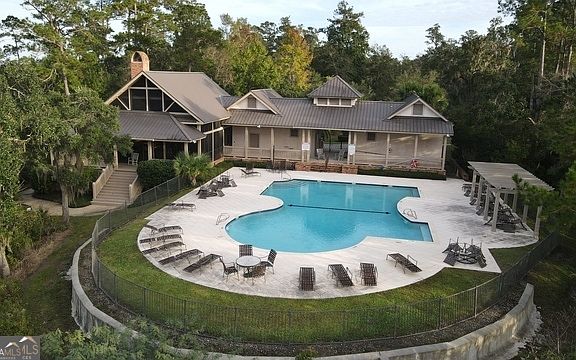 4th image of 31 River Place Dr #C
