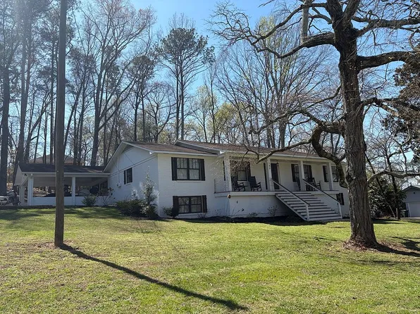 143 Three Oaks Dr SE, Calhoun, GA 30701