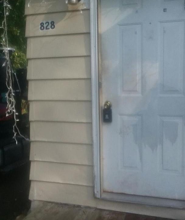 1st image of 828 Wood Ave