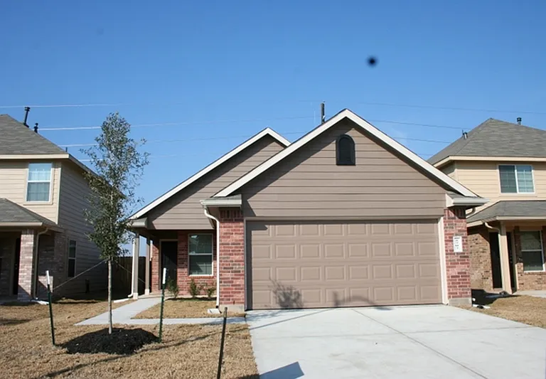 5707 Long Arbor Ln — Photo 1