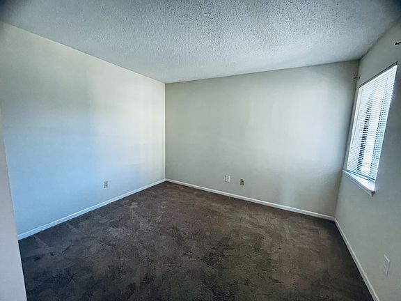 Front Bedroom_10112023