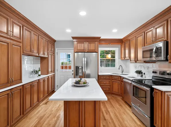 6025 Bellow St, Raleigh, NC 27609