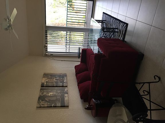 5th image of 60 Emerald Woods Dr APT B5