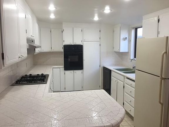 5th image of 1011 Huntingdon Dr