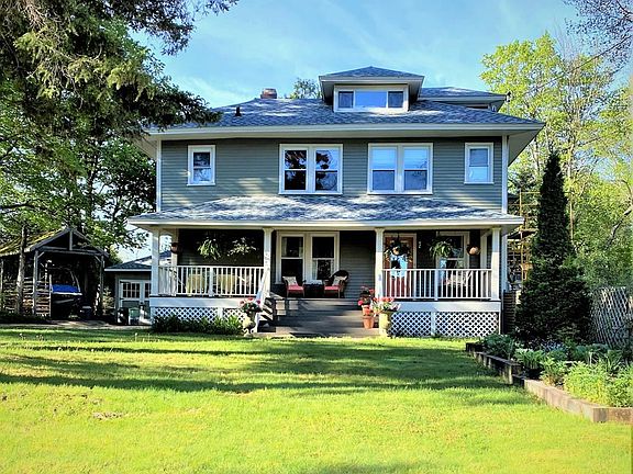 2nd image of 30 Greenwood St