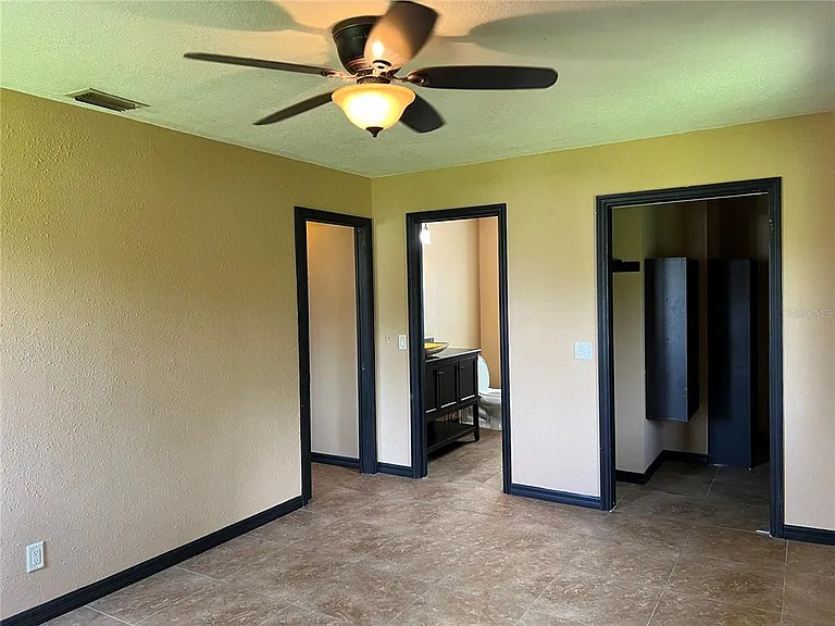 22481 Westchester Blvd #B27 — Photo 16