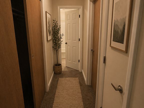 2nd image of 1855 Cliffview Rd APT 4A