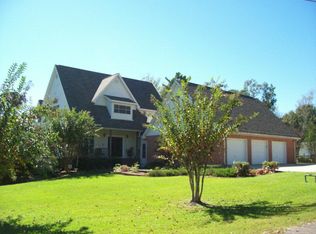 128 N Highlands Dr, Poplarville, MS 39470