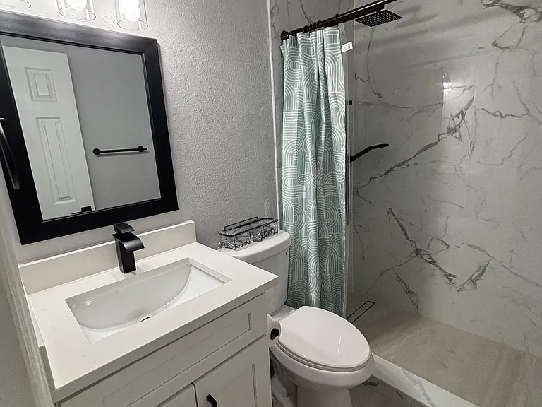 2517 Hathaway Dr — Photo 7