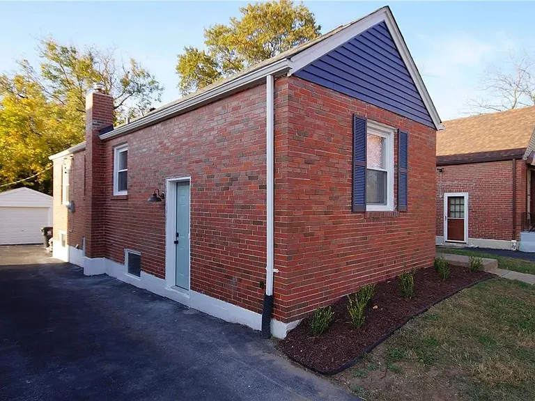 6750 Julian Ave — Photo 22