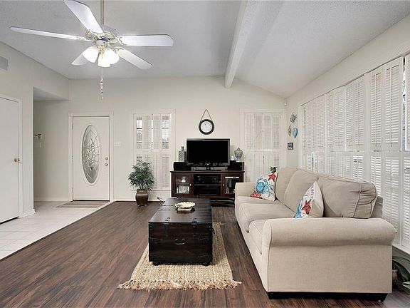 2nd image of 413 W Bristol Ct