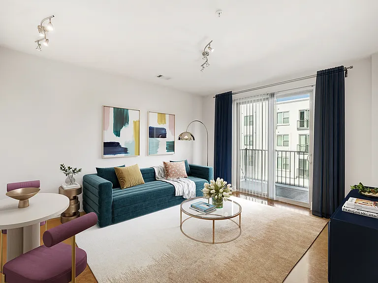 Cozy 1 bedroom living room at the Melrose Apartments in Nashville