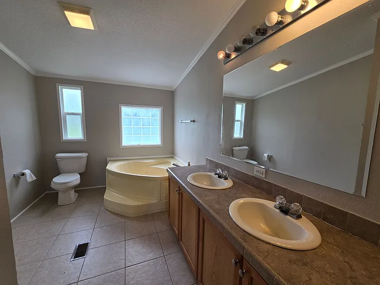 293 S Currituck Rd — Photo 10