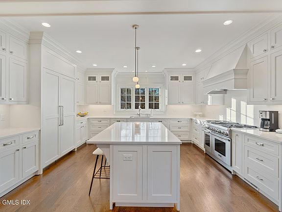 5th image of 3 Orchard Pl Unit A