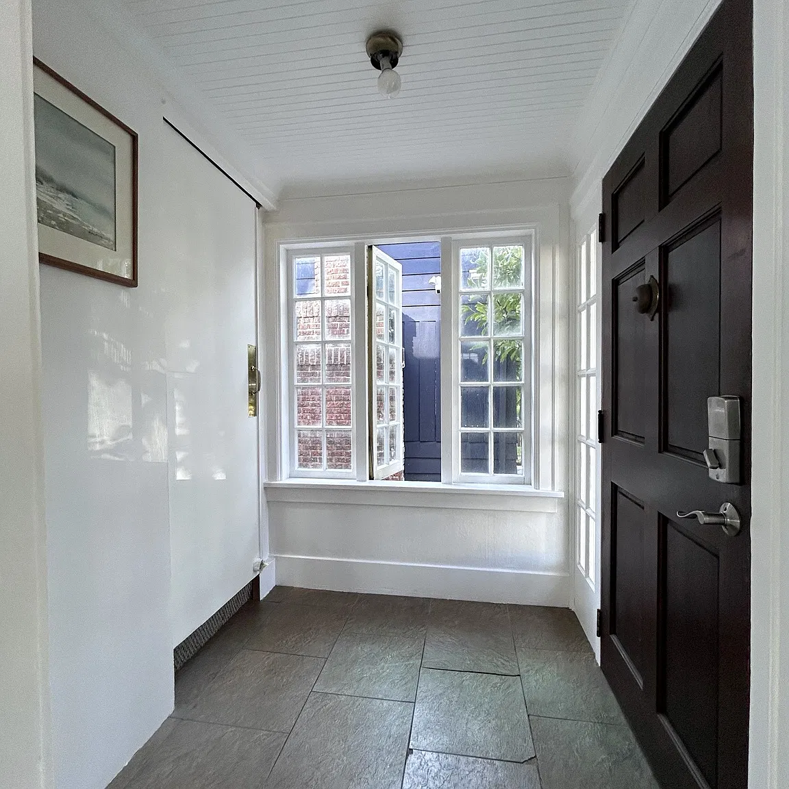 3 bed, 1100 sqft, $4,000 — Photo 4