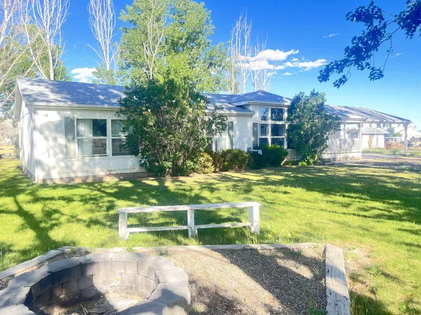 585 S Center St, Escalante, UT 84726