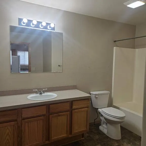 106 E Dudley St #1 — Photo 8