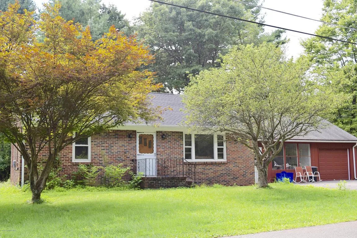 435 Cottontail Ln photo 1
