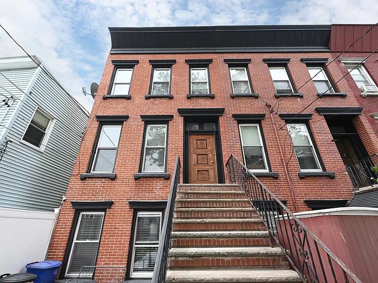 7 Whitman Ave #2 — Photo 16