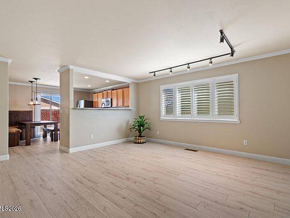 5th image of 7435 Hinton Dr