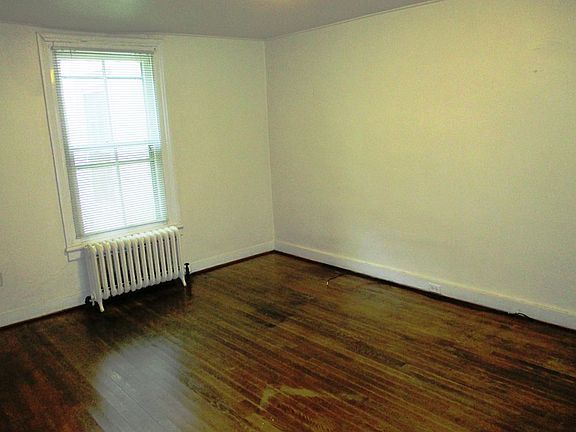 5th image of 147 Green St