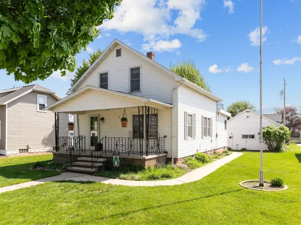 119 S John St, Kimberly, WI 54136