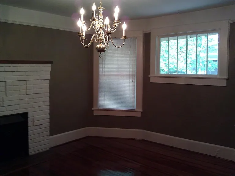 925 Maple St — Photo 11