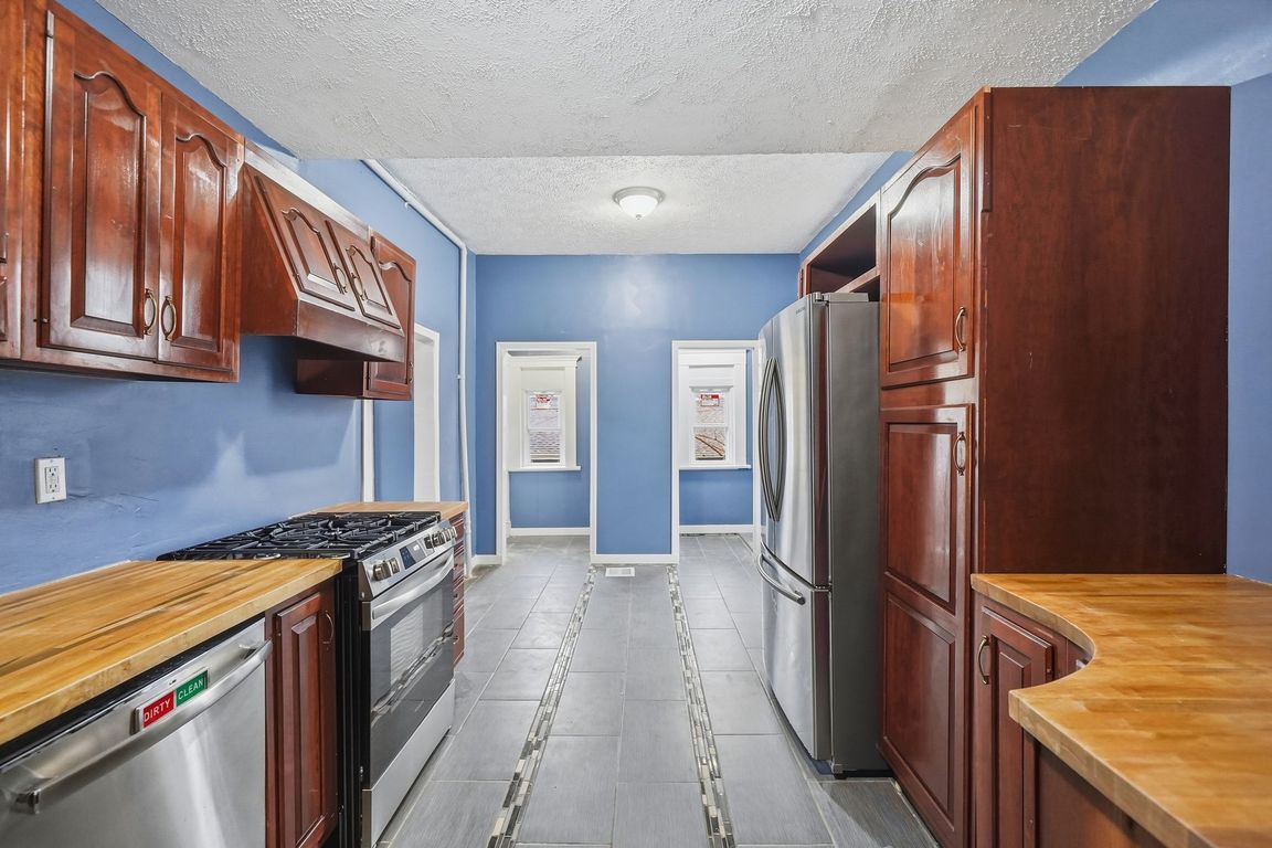 next background image