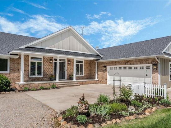 3793 25th St NE, Sauk Rapids, MN 56379