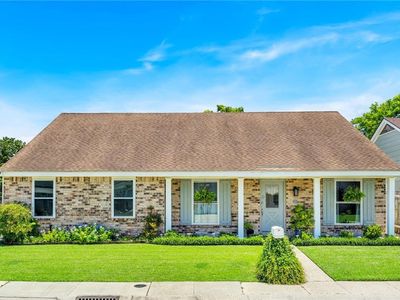 400 Aurora Oaks Dr, New Orleans, LA, 70131