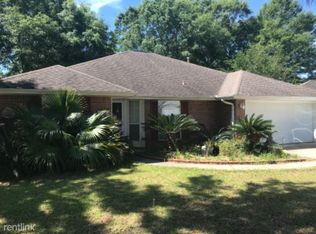1911 Waxwing Dr, Cantonment, FL 32533