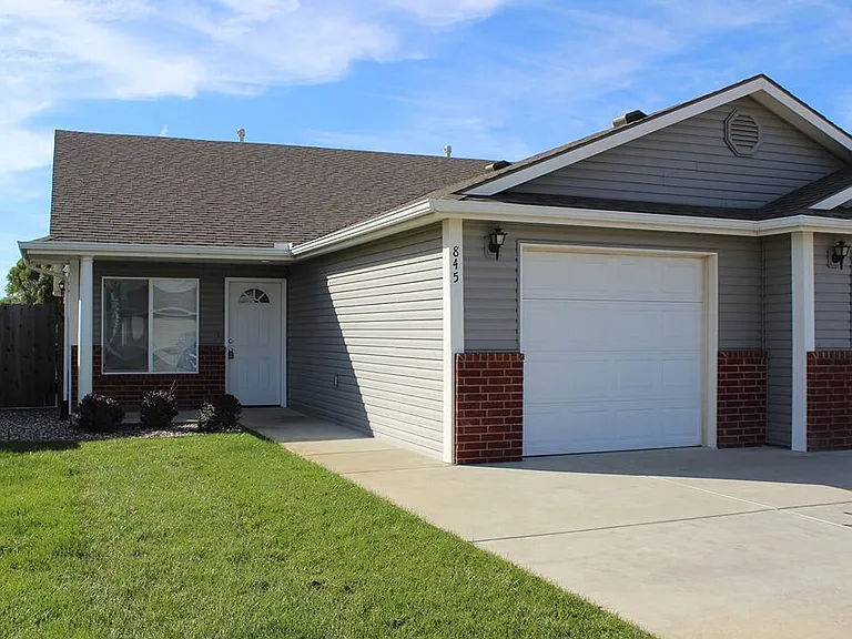 Our Residents Love Living Here & You Will Too!