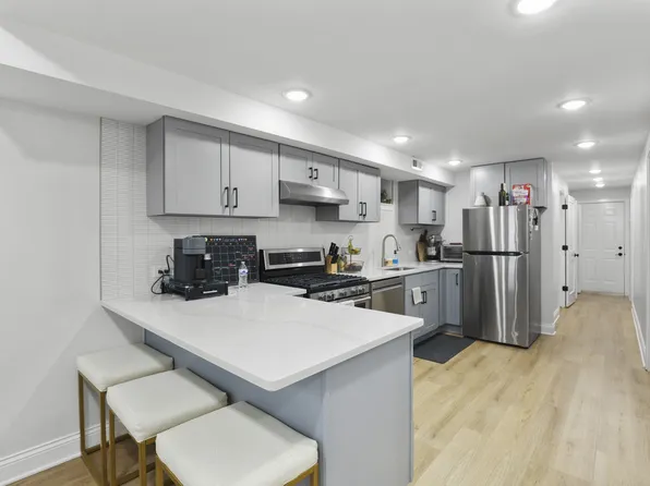 520 N Ada St #G, Chicago, IL 60642