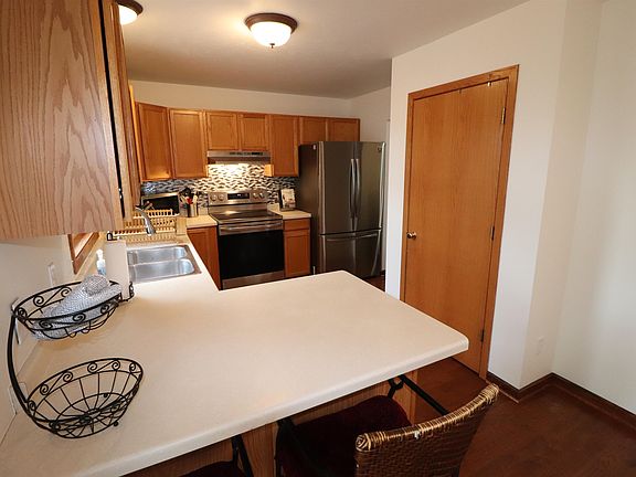 4th image of 1609 Alpine Dr