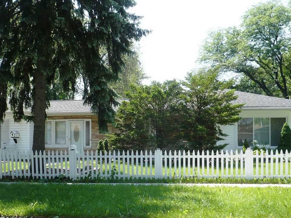 1st image of 346 E Wayne Pl #346