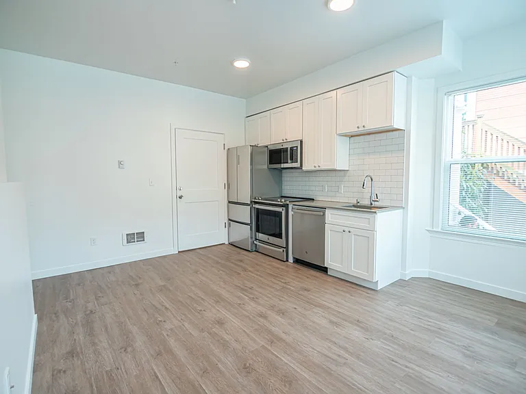 Union Apartments — Photo 5