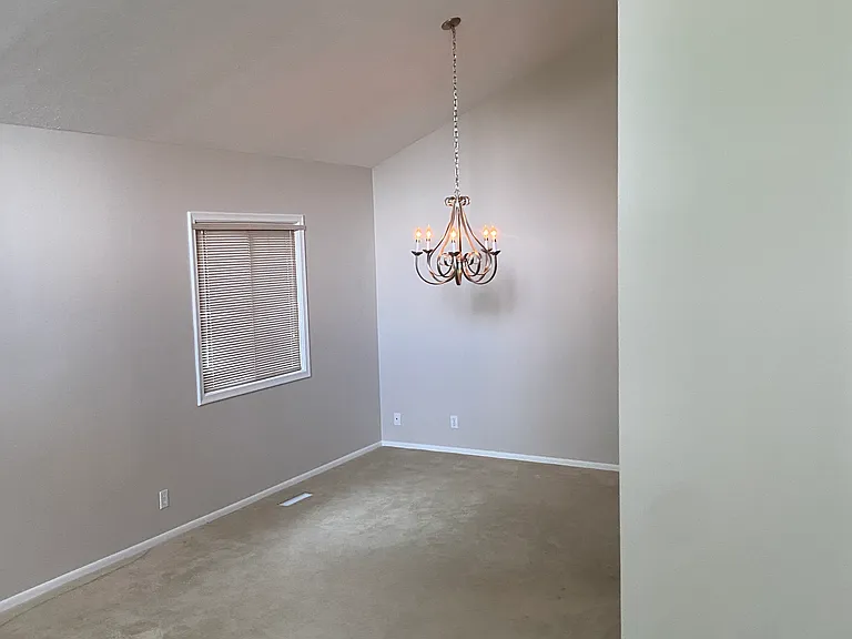 814 Gayle St — Photo 6