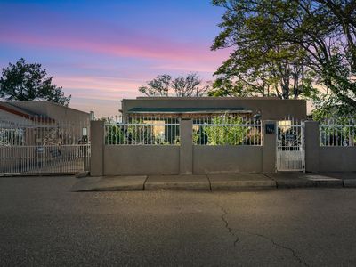1607 Walter St SE, Albuquerque, NM, 87102