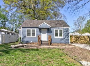 501 SW 16th St, Blue Springs, MO 64015