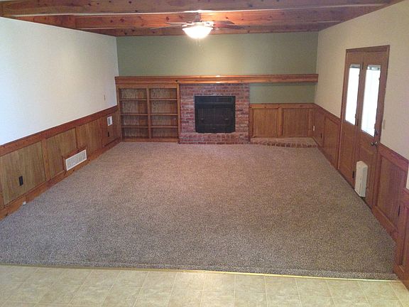 Huge greatrm.Open floorplan!