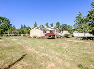 38644 River Dr, Lebanon, OR 97355