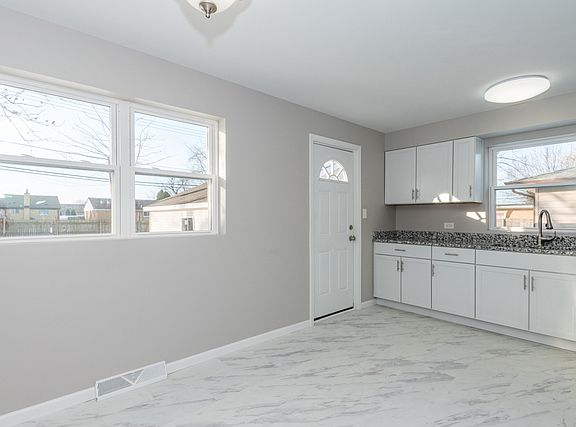 2nd image of 1428 Kristan Ave