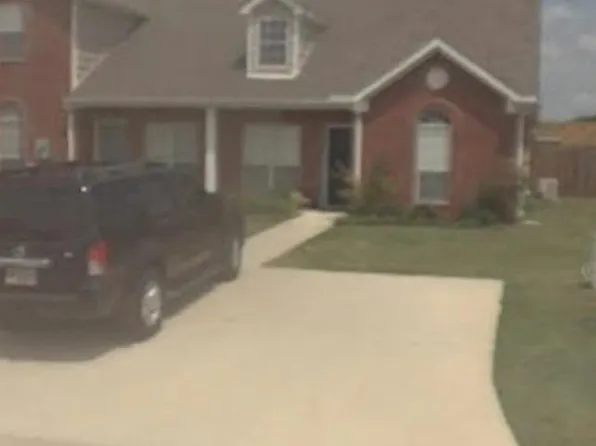 122 Waterford Lake Dr #122, Calera, AL 35040