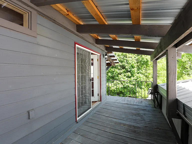 340 Abeel St #2 — Photo 2
