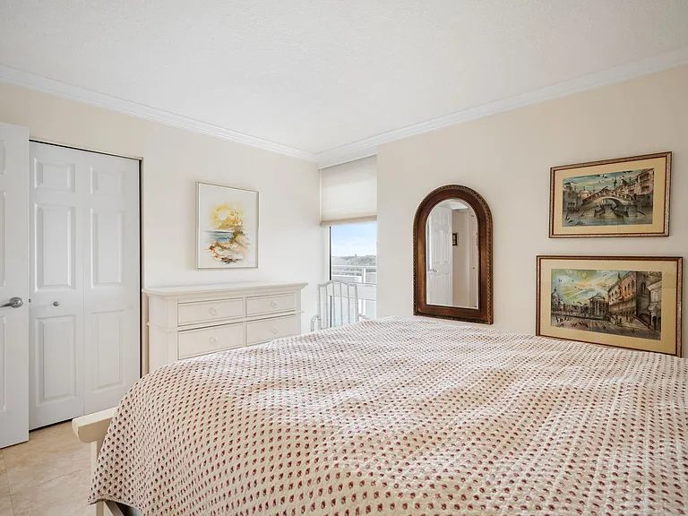 1480 Ocean Dr #4E — Photo 19