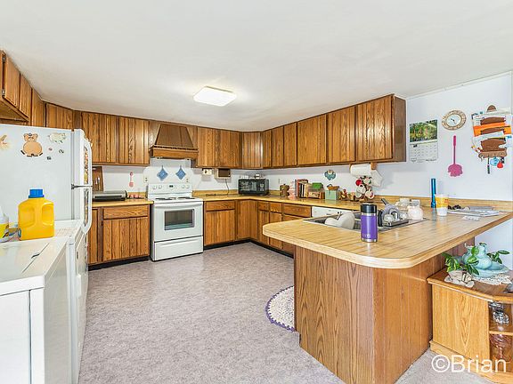 5th image of 3872 125th Ave